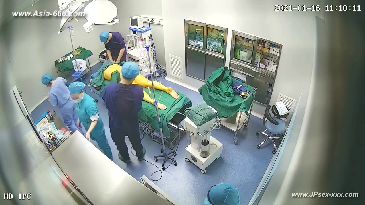 Peeping Hospital patient .***