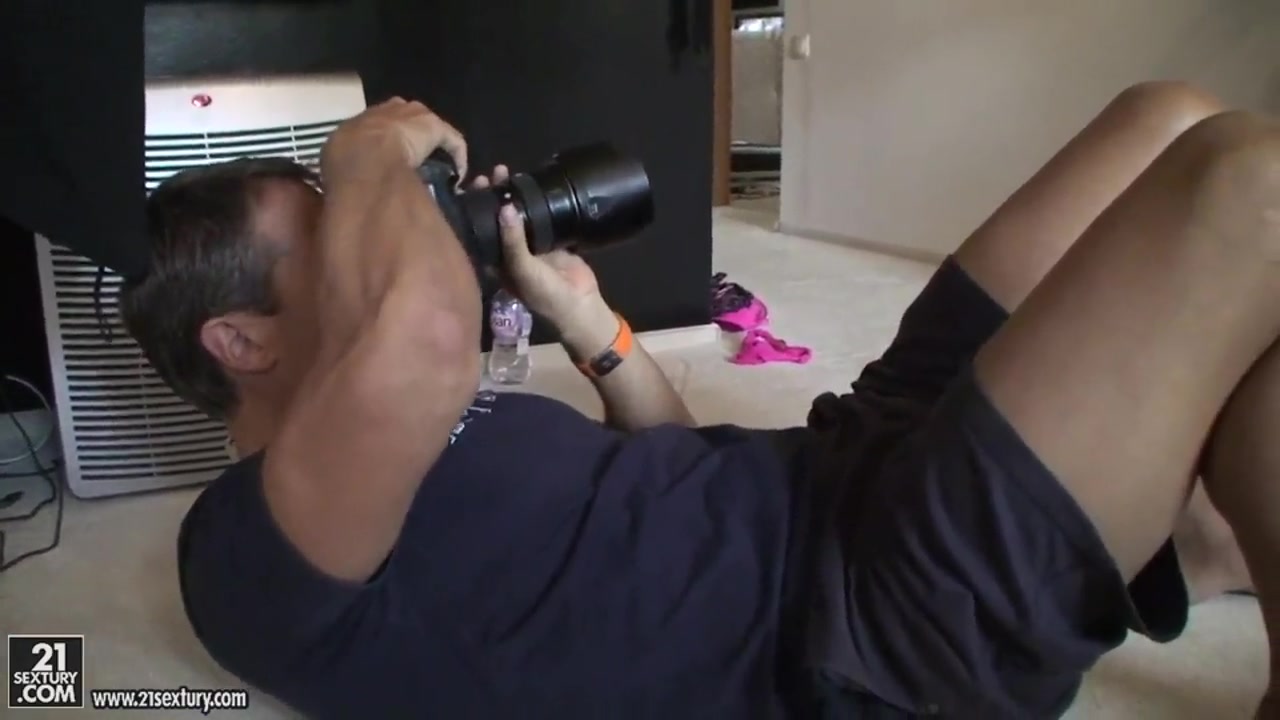Eve Angel and Destiny use dildos in asses
