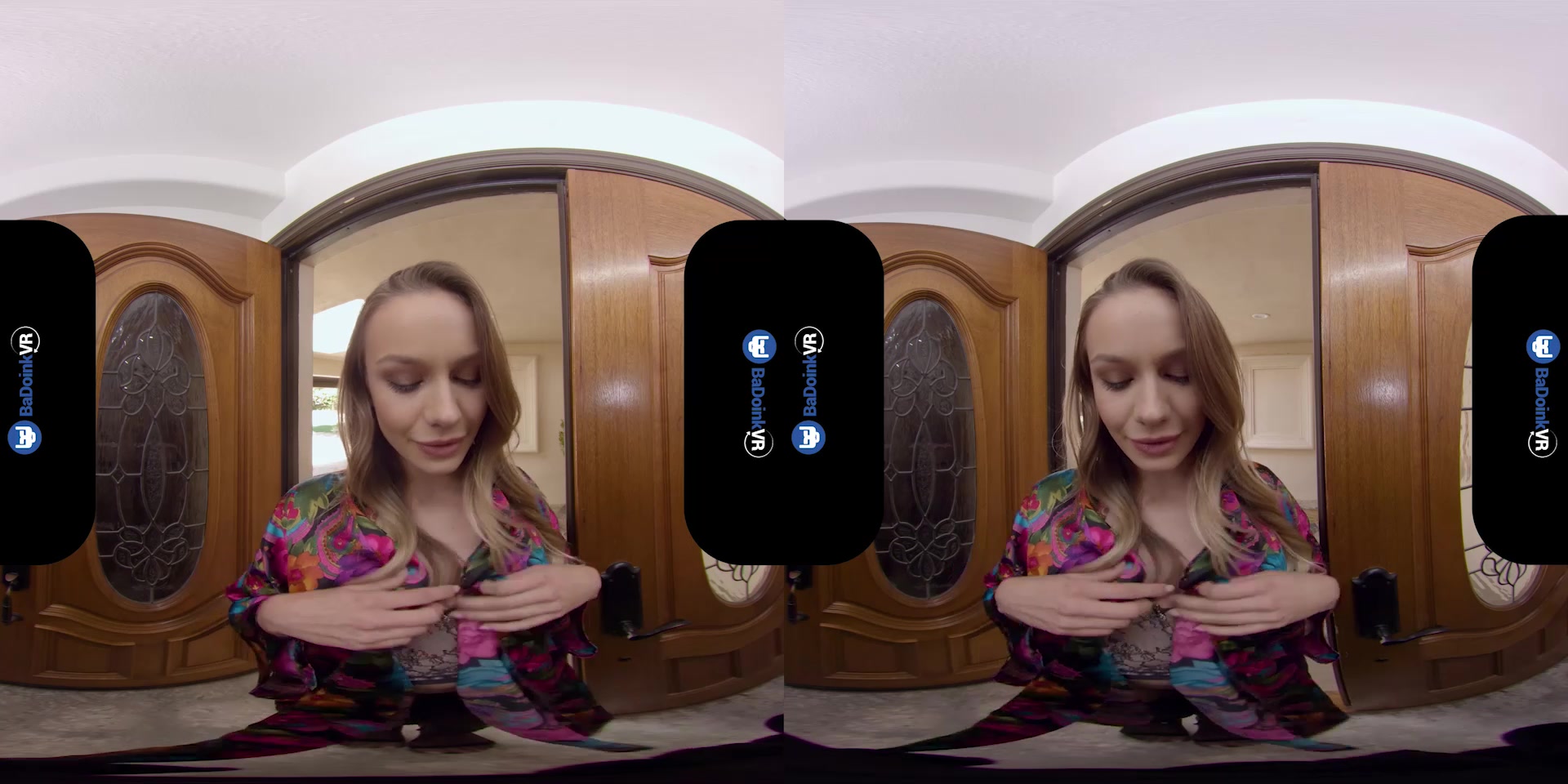 Naomi Swann in Swann Dive - BadoinkVR