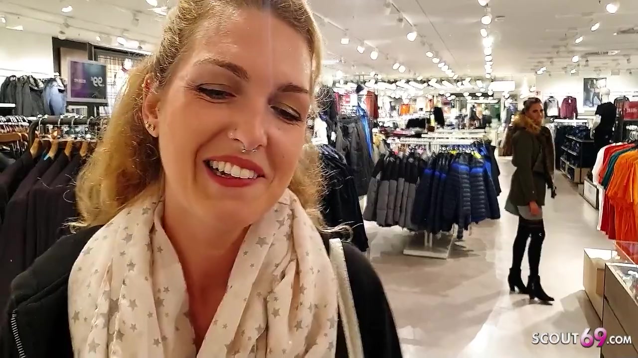 German Public Ffm 3some In Changing Room With Two Dirty Girls