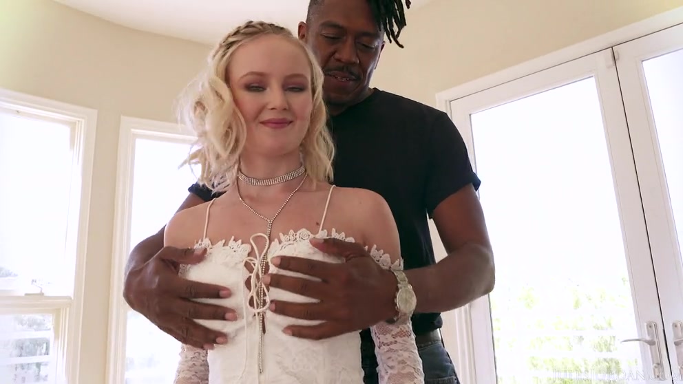 18 Year Old Teen Natalia Queen's First Interracial - Exclusive Scene - JulesJordan