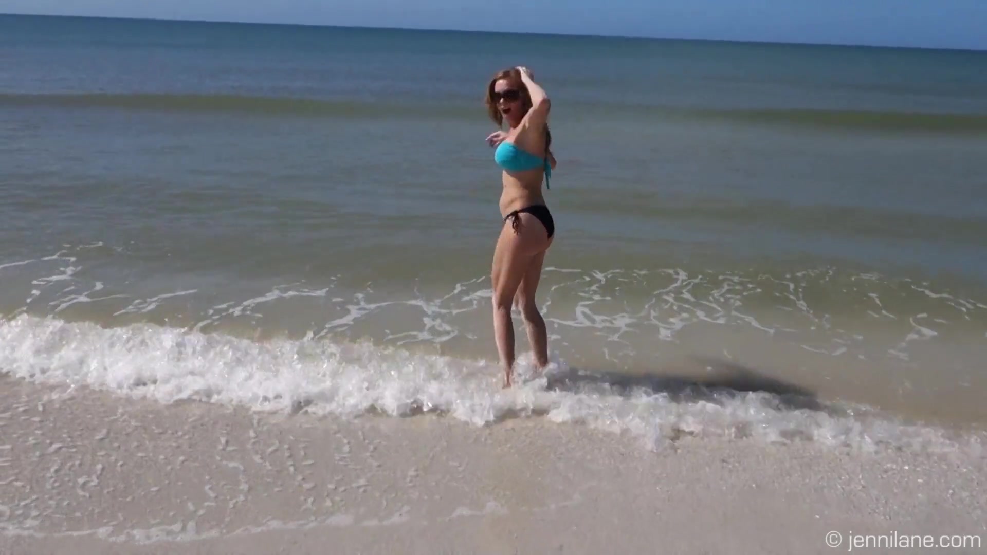 Jenni Lanes Beach Frolic - Sex Movies Featuring Jennilane
