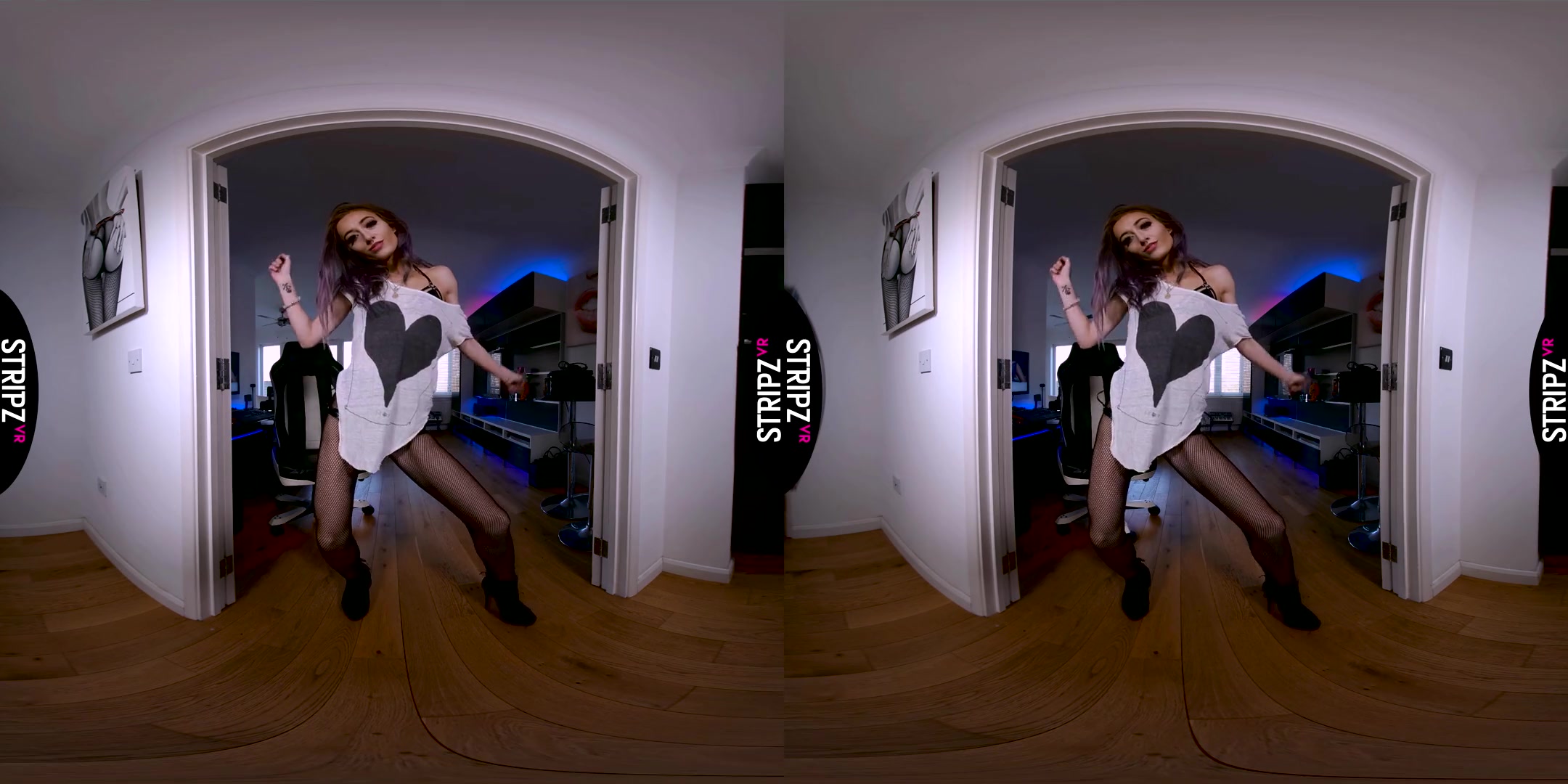 Jizzles in Dark Heart - StripzVR