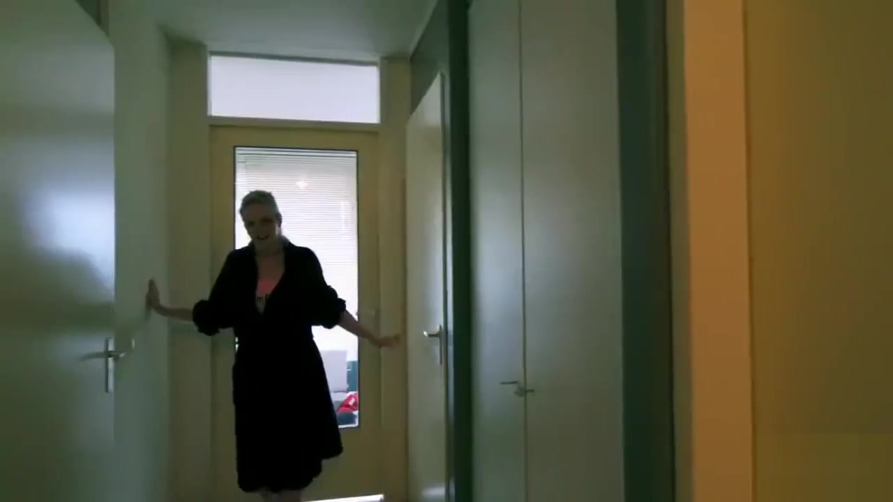 GETTING HIGH WITH MY STEPSISTER WONT TELL Step mom!