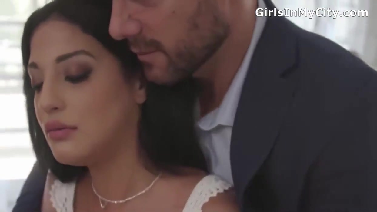 Husband Shares Wife With New Man For A Sparkjb0f