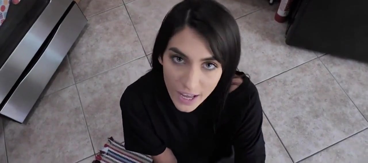Hot teen 18+ Persuade Stepbro To Let Her Crash In His Crib By Playing His Balls 12 Min - Sis Loves Me
