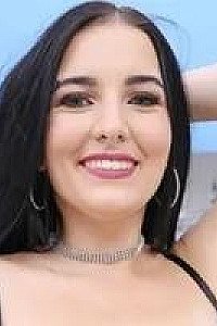 Watch Suzie Skabis videos
