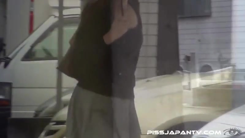 Making It Rain - PissJapanTV