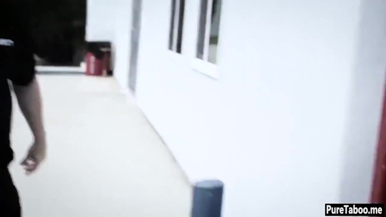 Naive teen 18+ Fucked By A Fake Instructor In A Outdoor Sex