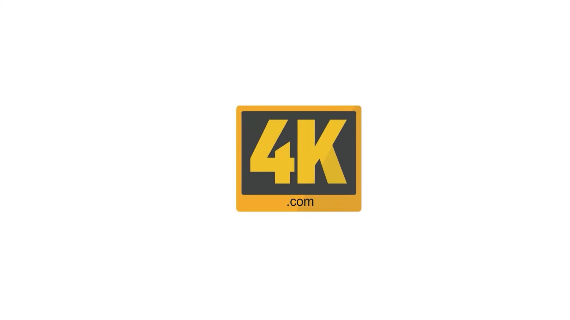 STUCK4K. The horny man took advantage of his help wifes situation