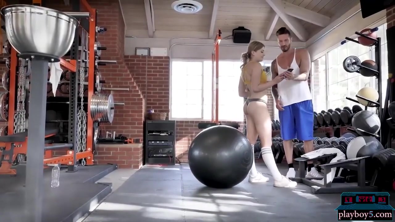 teen 18+ Asks Fit Guy In The Gym To Film Her Workout And He Did It - Serena Avary
