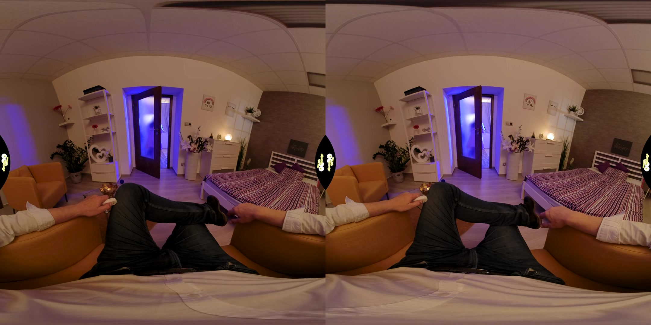Naughty Girl - SqueezeVR