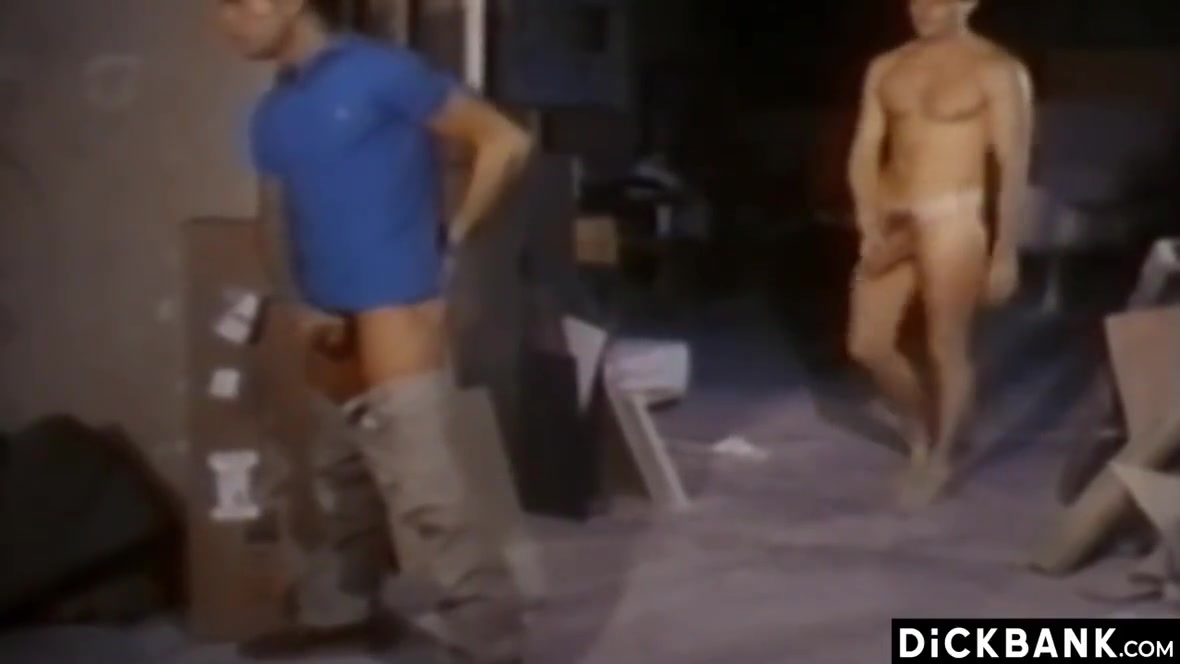 Brian Michaels In Muscular Gay Gets An Incredible Bareback After Blowjob