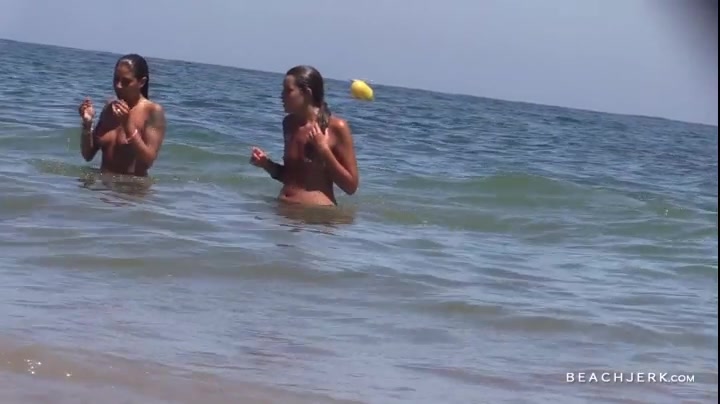 Lots of Beach Boobs - BeachJerk