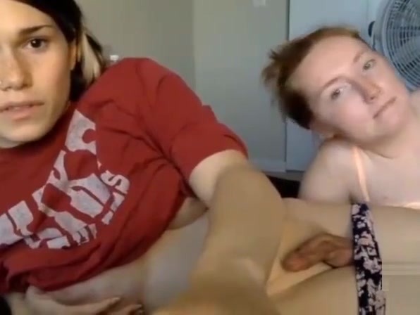 Cute Shemale and girl blowjob Online