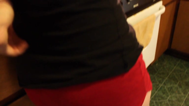 Fellow fuck his girlfriend in the kitchen and Cum discharged