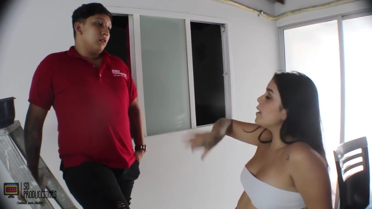 Me Follo Al Pintor Para Sacarle Informacion De Mi Marido - Parte 1 - Porno En Espanol