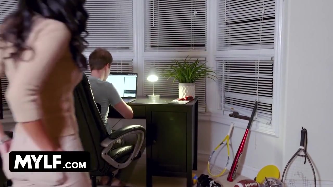 Horny Stepson Is Not Ready To Go To College Before His Big Titted Stepmom Teaches Him A Few Things