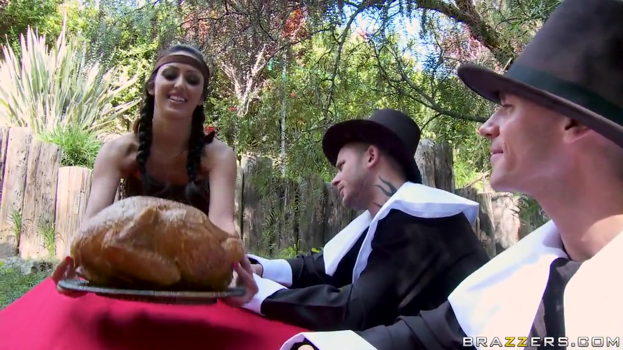 Sexy Thanksgiving orgy they will always remember