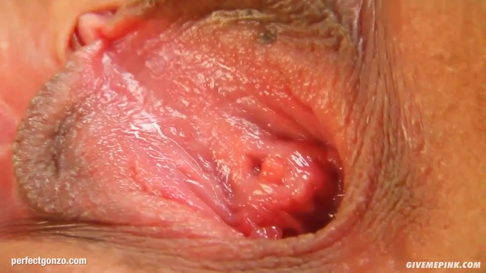 Watch this solo girl Cindy Hope masturbating on Give Me Pink with passion