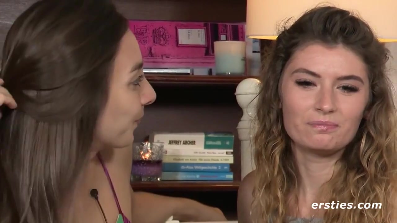 Sexy Babes Play With Anal Toys
