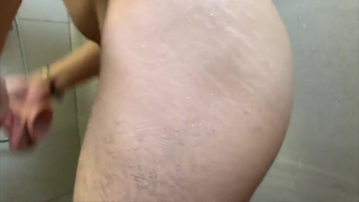 Jerking Off In The Shower After Gym!
