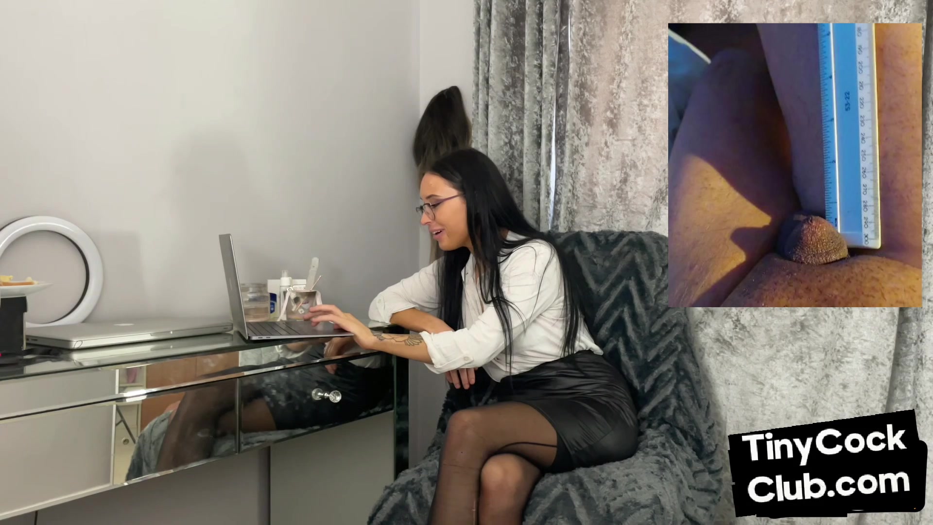 SPH college voyeurs teasing wanker who wanks cock for them