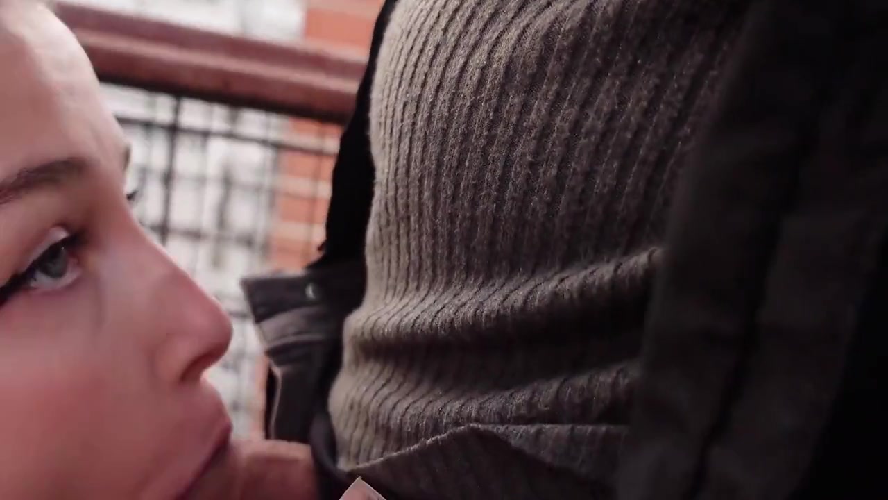 teen 18+ Sucking Stranger On The Roof Of A Building