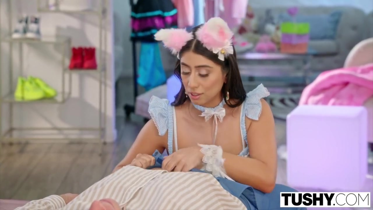 Violet Myers In Anime-loving First Anal Tushy Debut