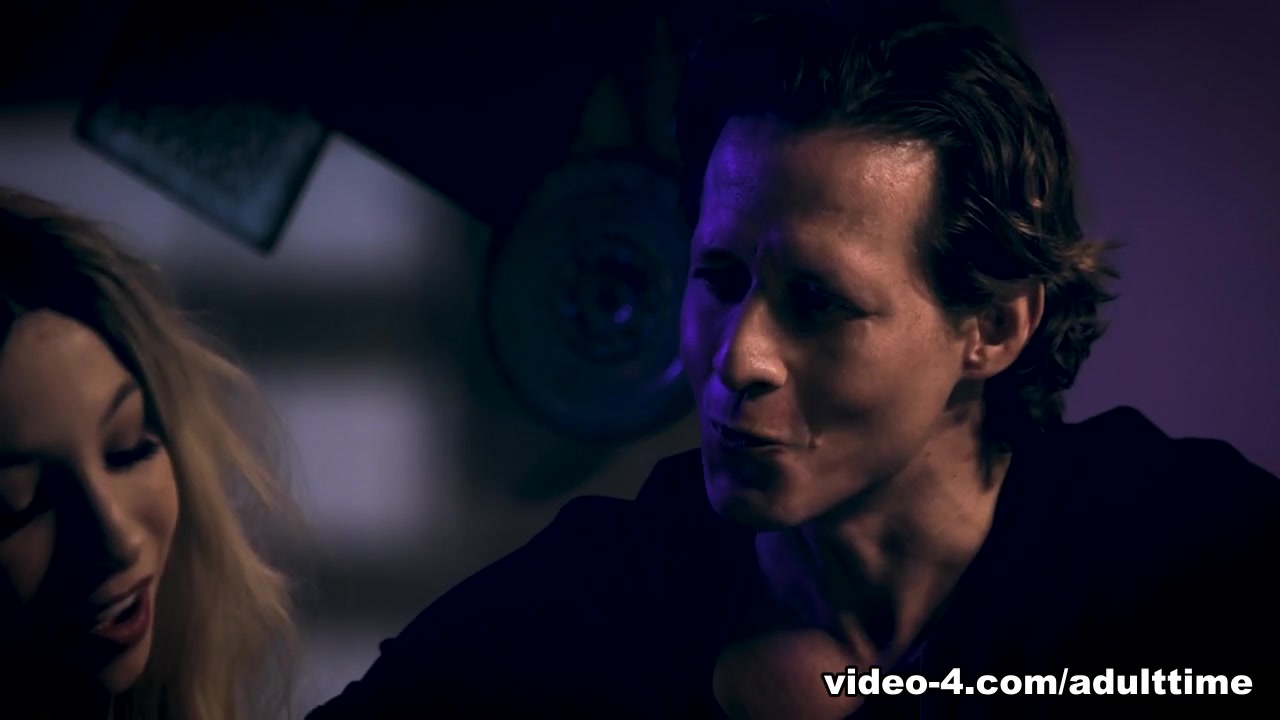 Kenzie Reeves & Ryan Keely in Bar Fight