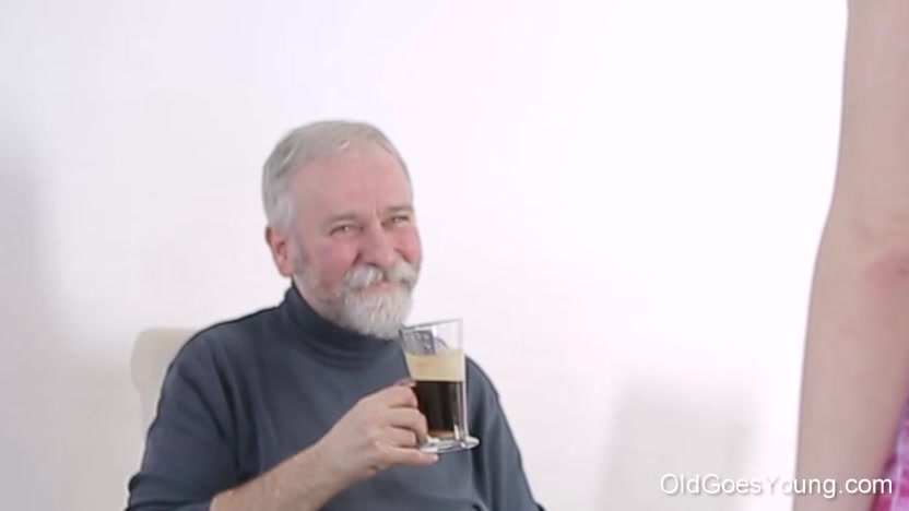 Old goes young guy makes Polina want him badly by sucking her tits