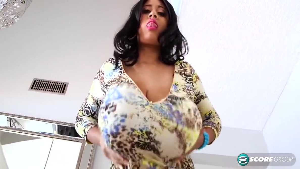 Roxi In Your Face
