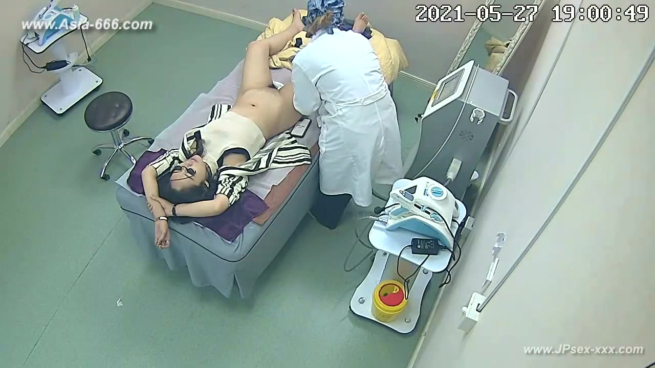 Peeping Hospital patient.16