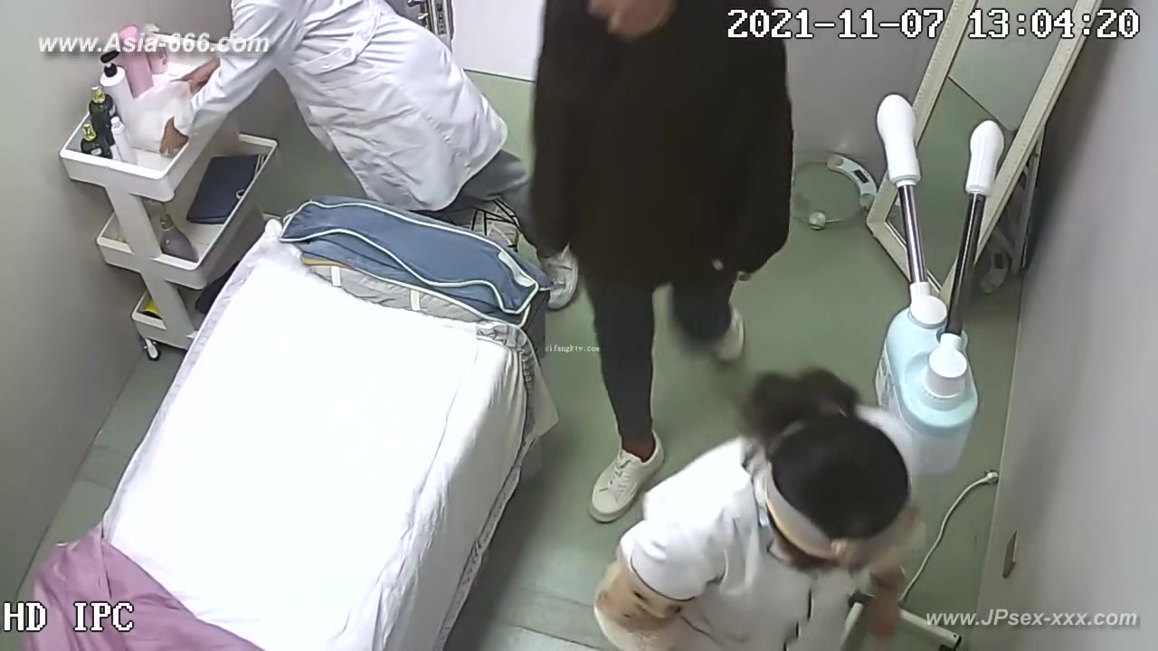 Peeping Hospital patient.21
