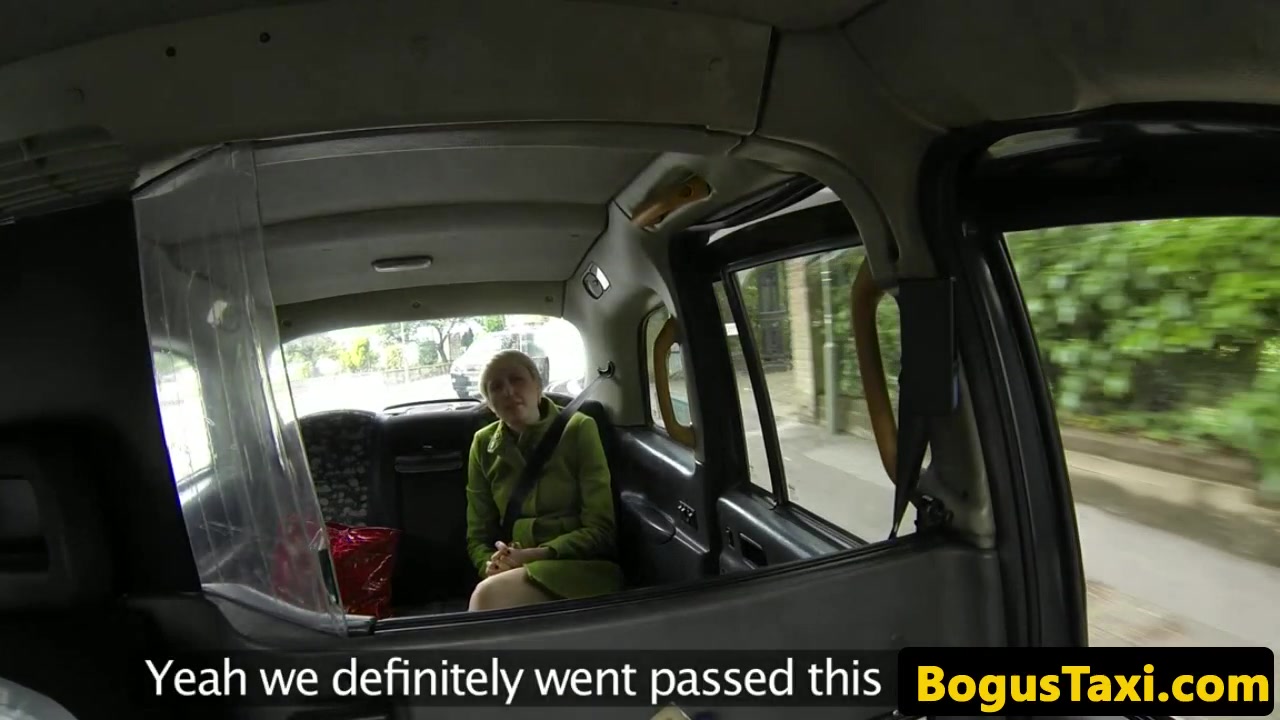 Taxi amateur taken for ride on cabbies cock