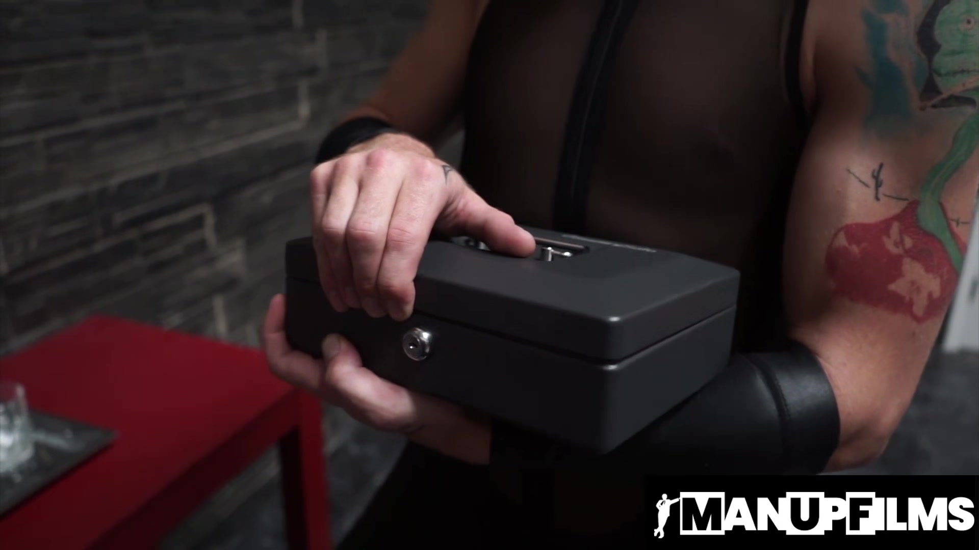 Bound Cameron Kincade Tormented By Sebastian Keys