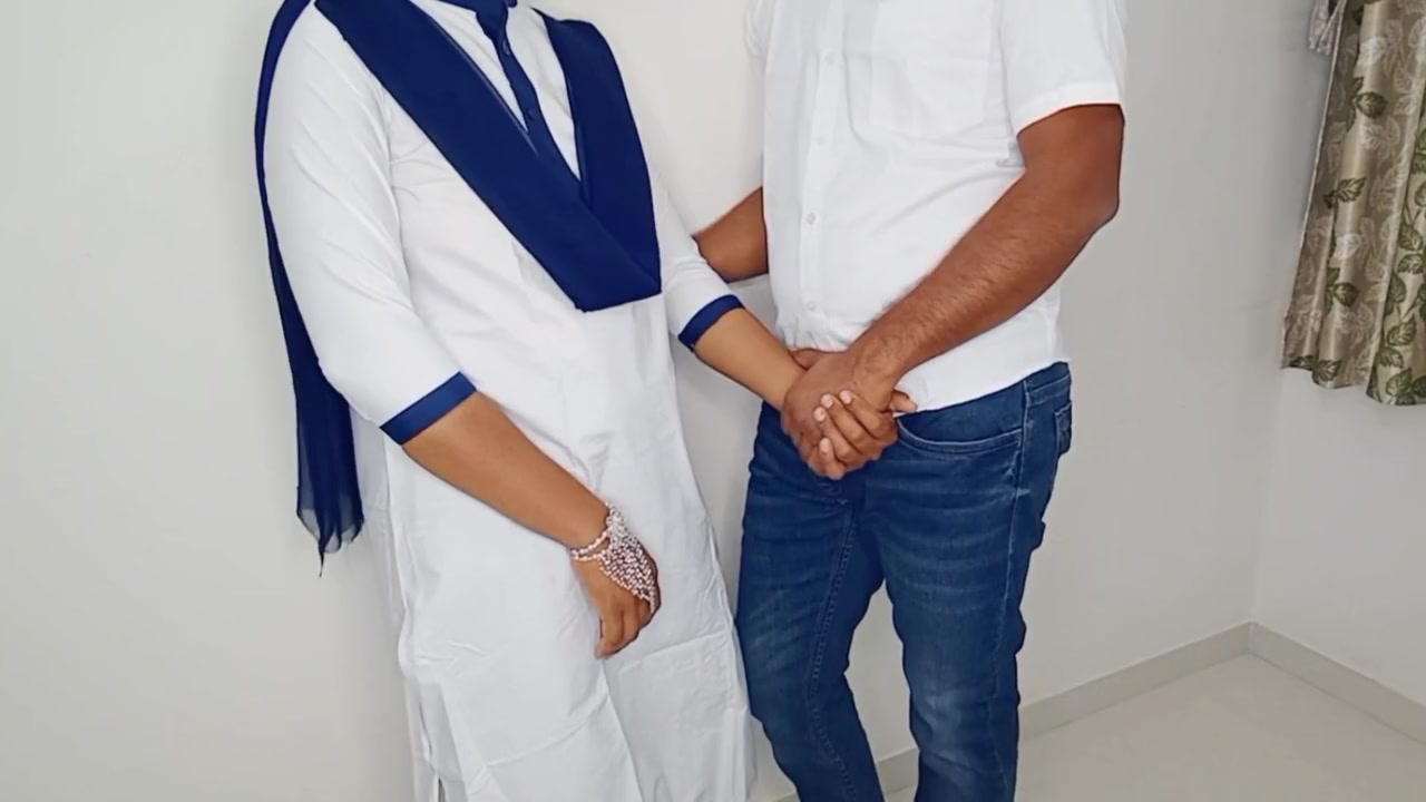 ඉසකල සර ගන බරනන බ Sri Lankan School Babe Fucked By Class Teacher