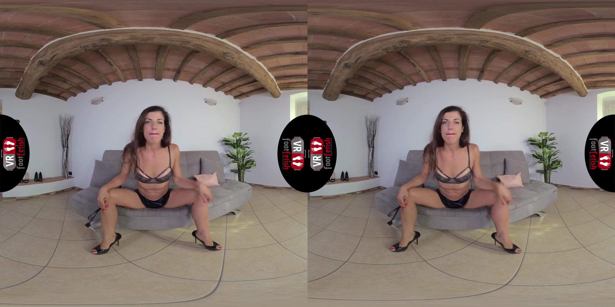 Sexy Mistress Bianca Blance Tempts You With Her Harm - VRFootFetish