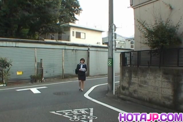 Yukino in uniform gives blowjob to mailman and gets cum