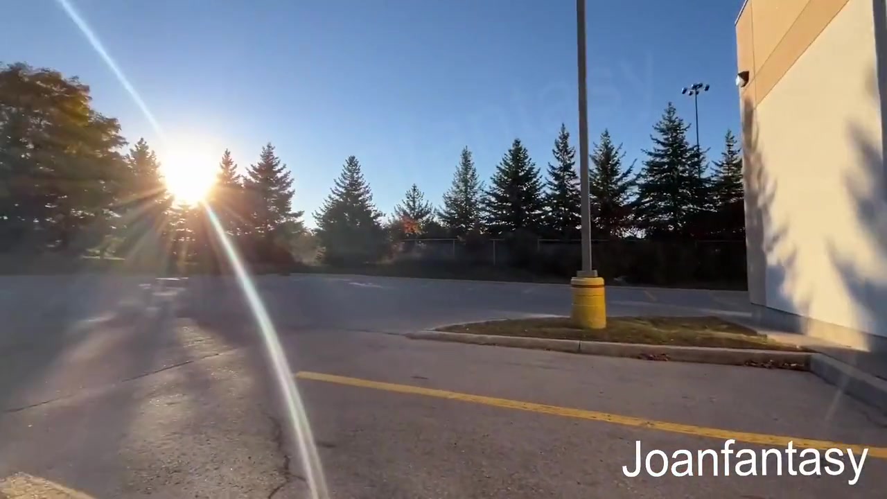 Playing With My Glass Dildo Behind The Mall Parking Lot