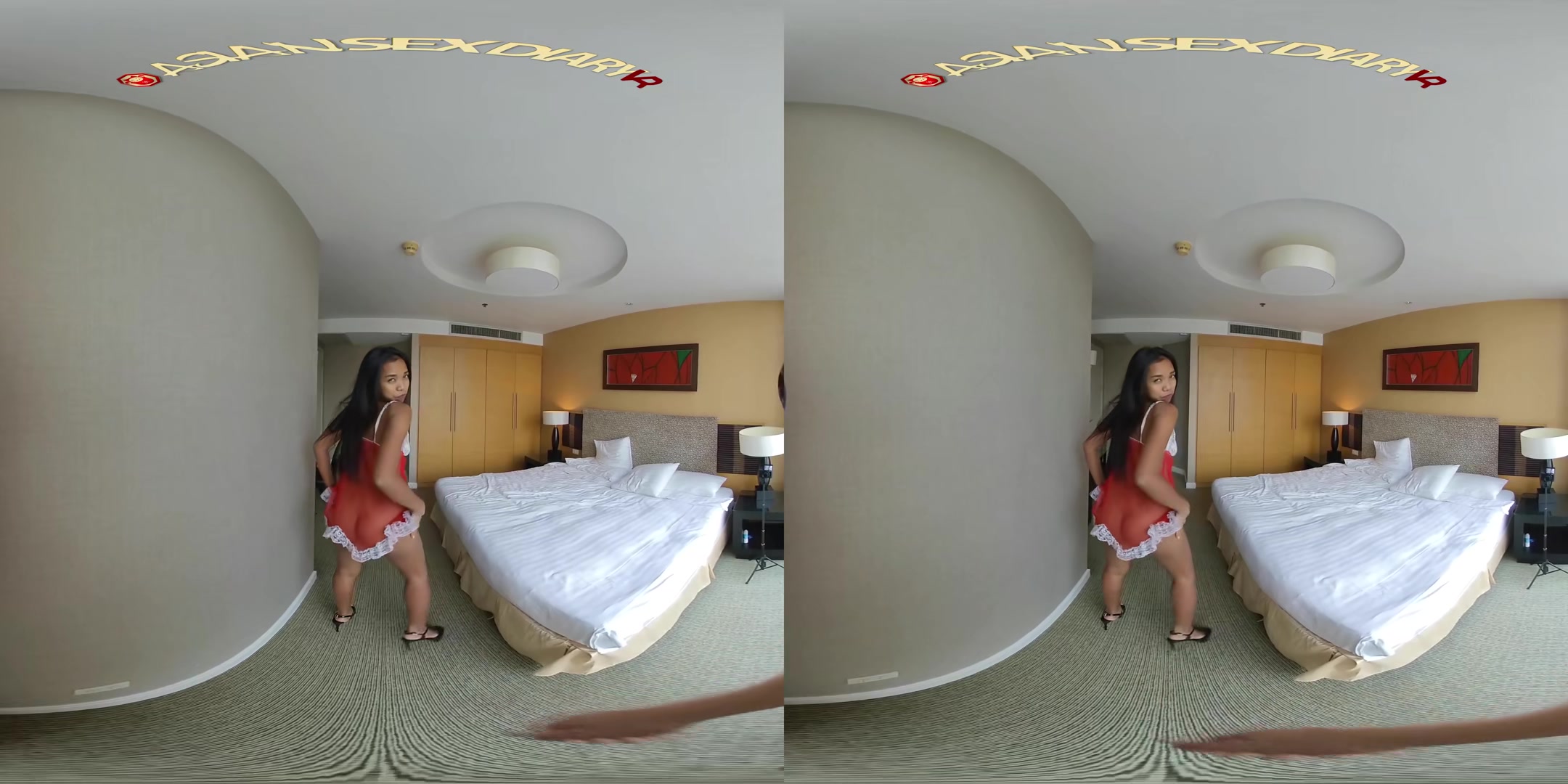 Petite Thai girl with perfect Ass - AsiansexdiaryVR