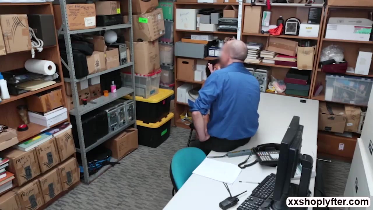 Nia Nixon - Shoplifter Firstime Banging A Officer