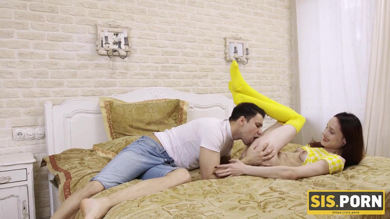 SIS.PORN. Devious Russian fellow lures naive stepsister into taboo sex
