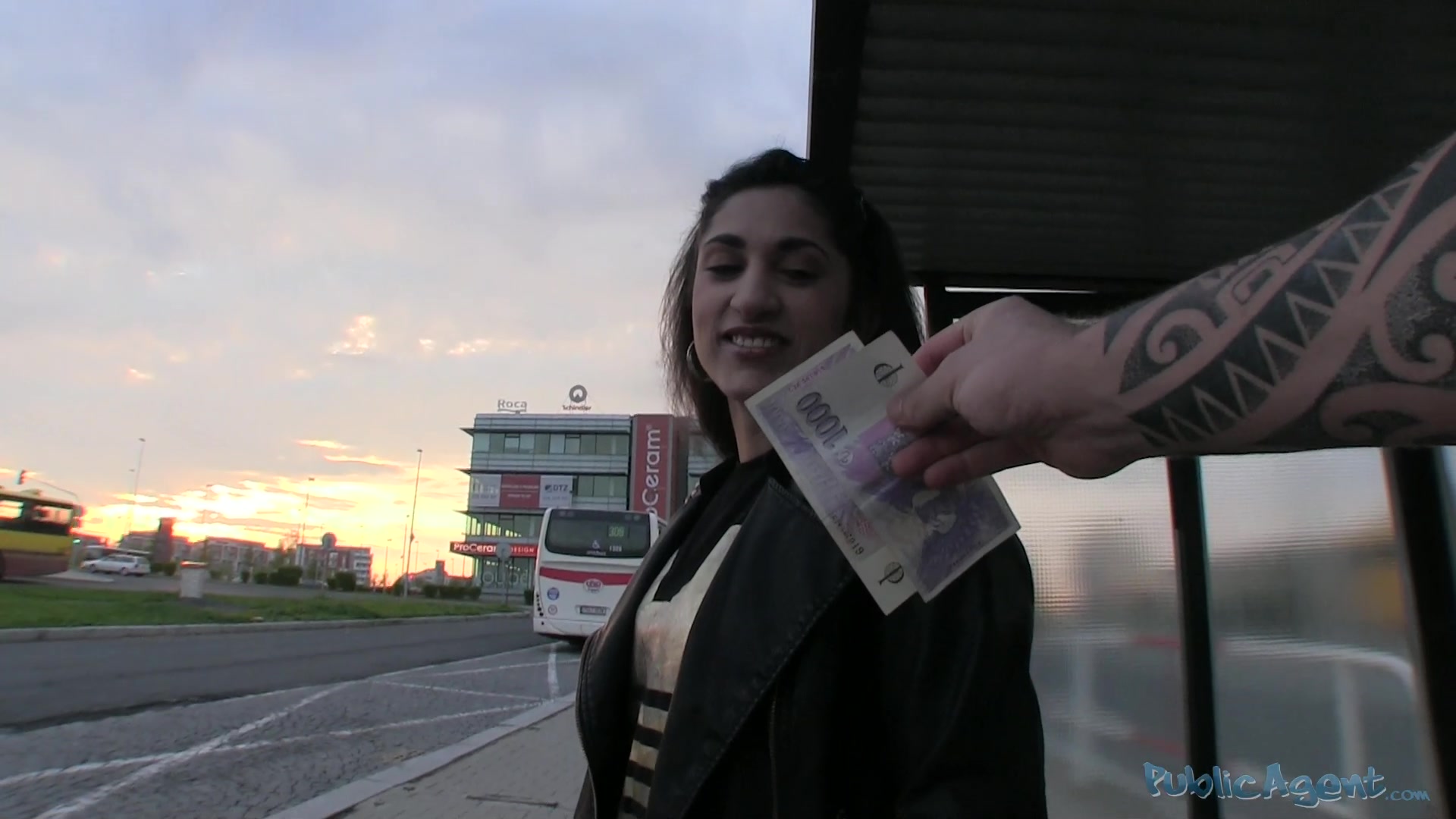 PublicAgent Video Scene. Juli