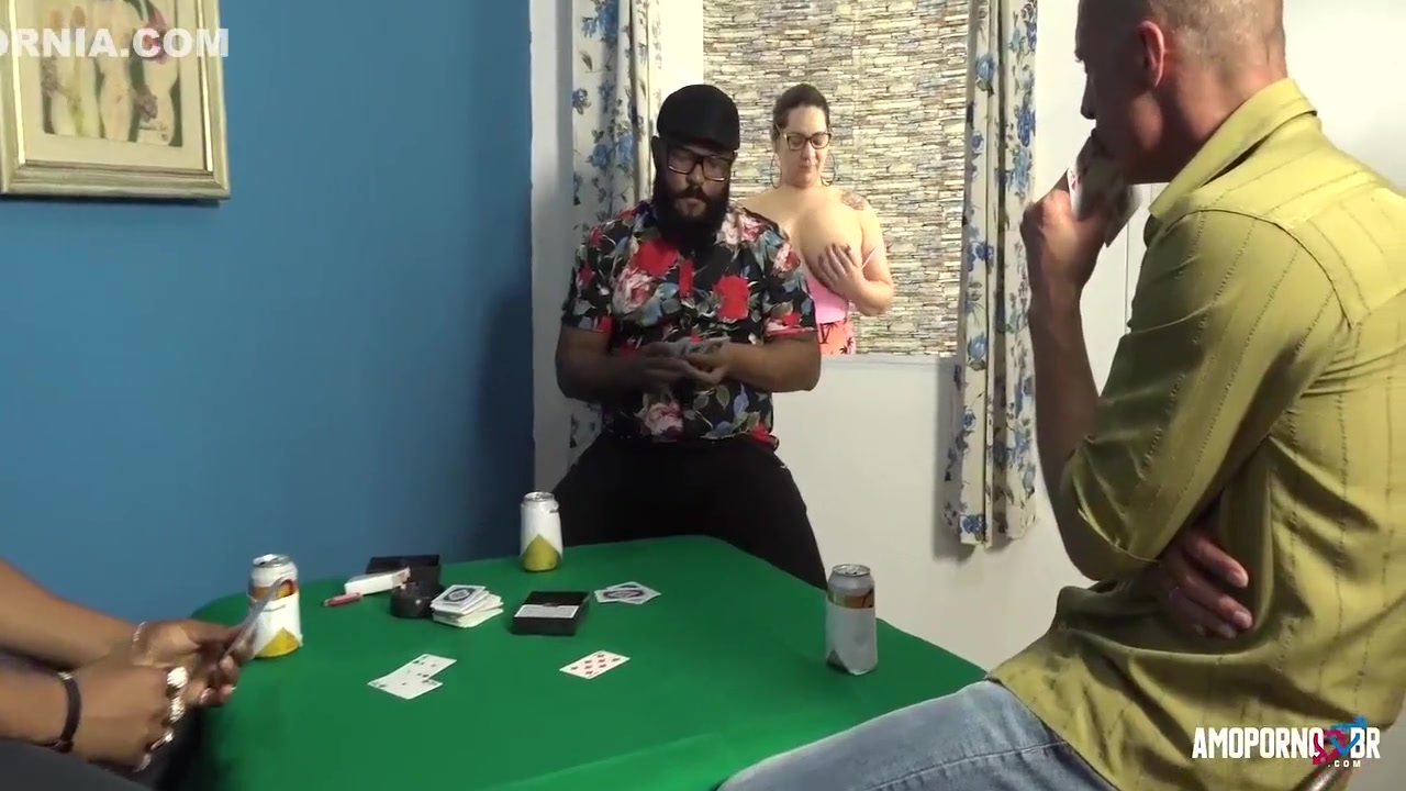 Esposa Infiel, Mama O Leitinho Do Amigo Do Marido 6 Min - Coroa Gostosa