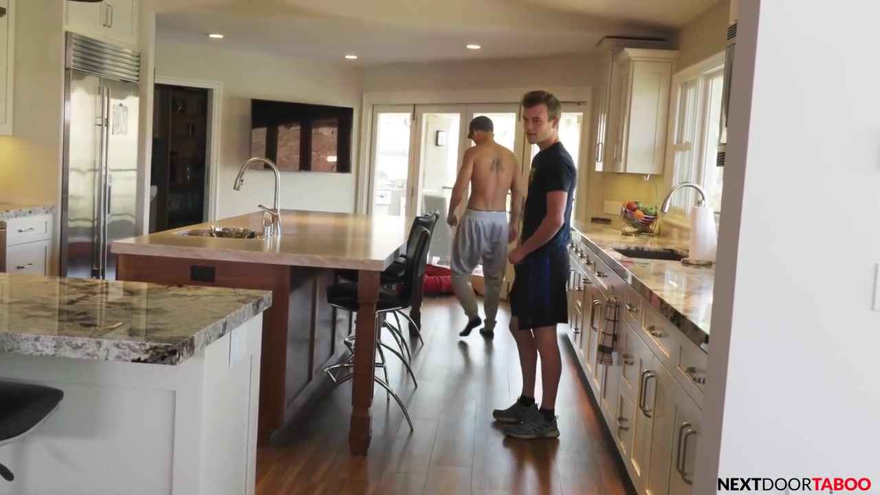 Caucasian Twinks Wild Ride - Michael Del Ray
