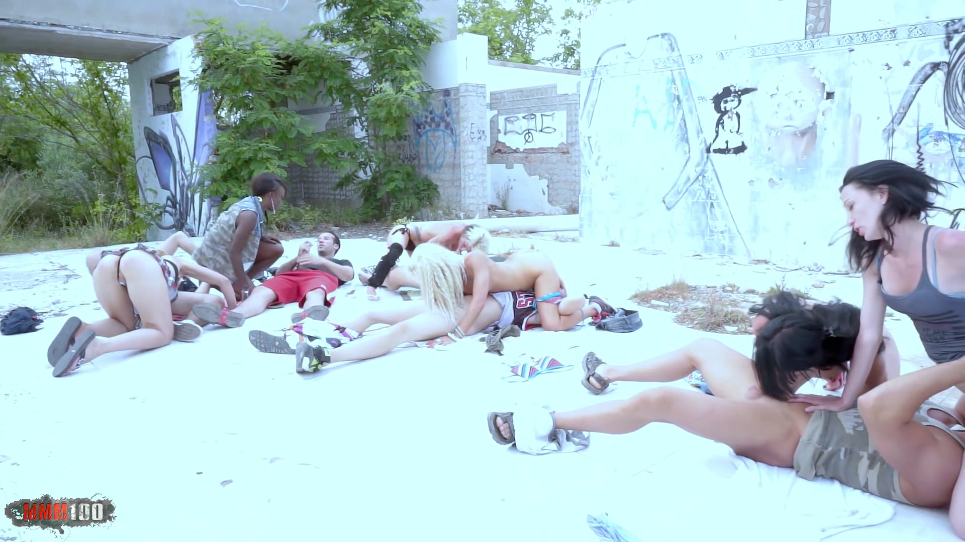 Outdoor Anal Orgy With Culanta'S 13 Participants