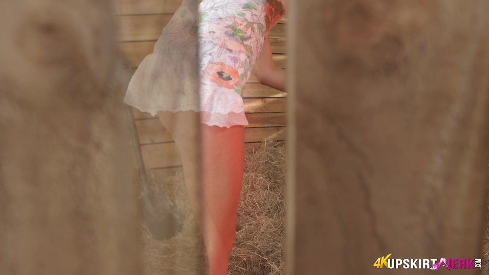 Layla "Pink Knicker Spy" - UpskirtJerk