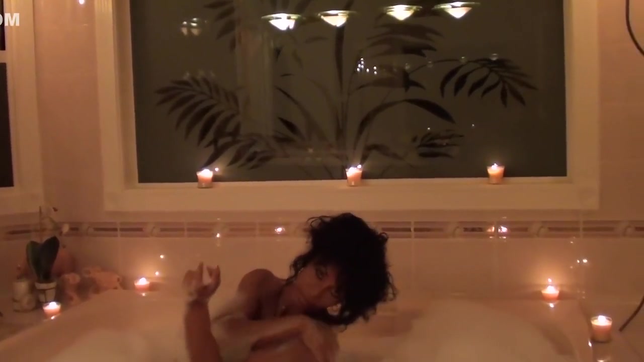 Bathtub Fantasy With Pornstar Ldr At Home With Mia Khalifa, Abella Danger And Lana Rhoades