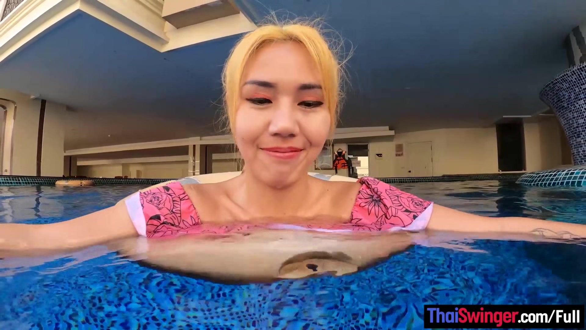 Petite Thai amateur MILF is his two week millionaire girlfriend